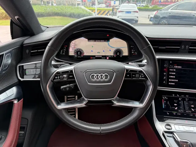 Audi A7L — Фото автомобиля 16