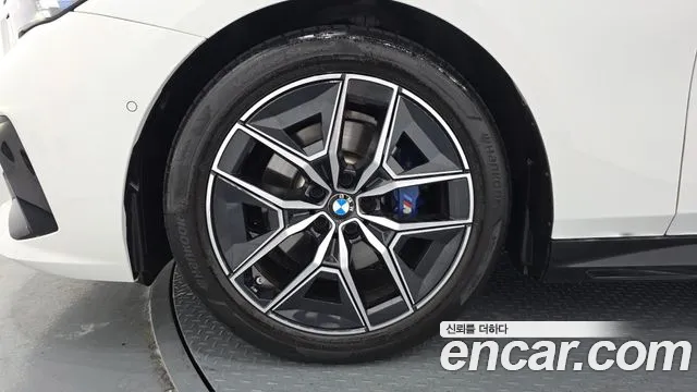 BMW 5-Series — Фото автомобиля 5