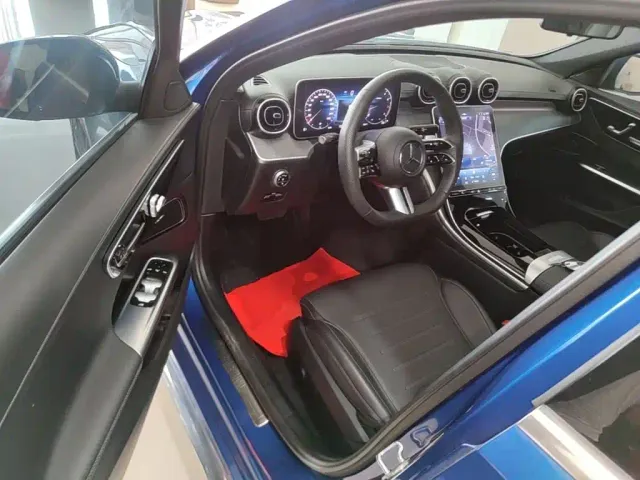 Mercedes-Benz C-Class — Фото автомобиля 15