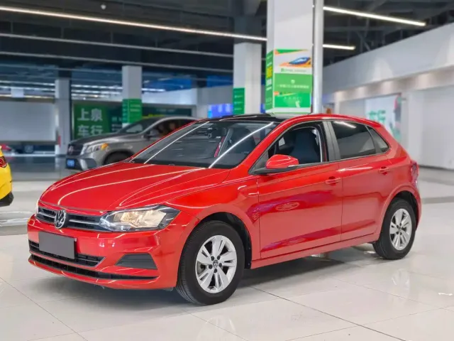 Фотография автомобиля — Volkswagen Polo