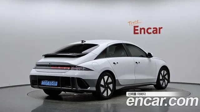 Hyundai Ioniq 6 — Фото автомобиля 2