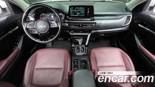 Kia Seltos — Фото автомобиля 10