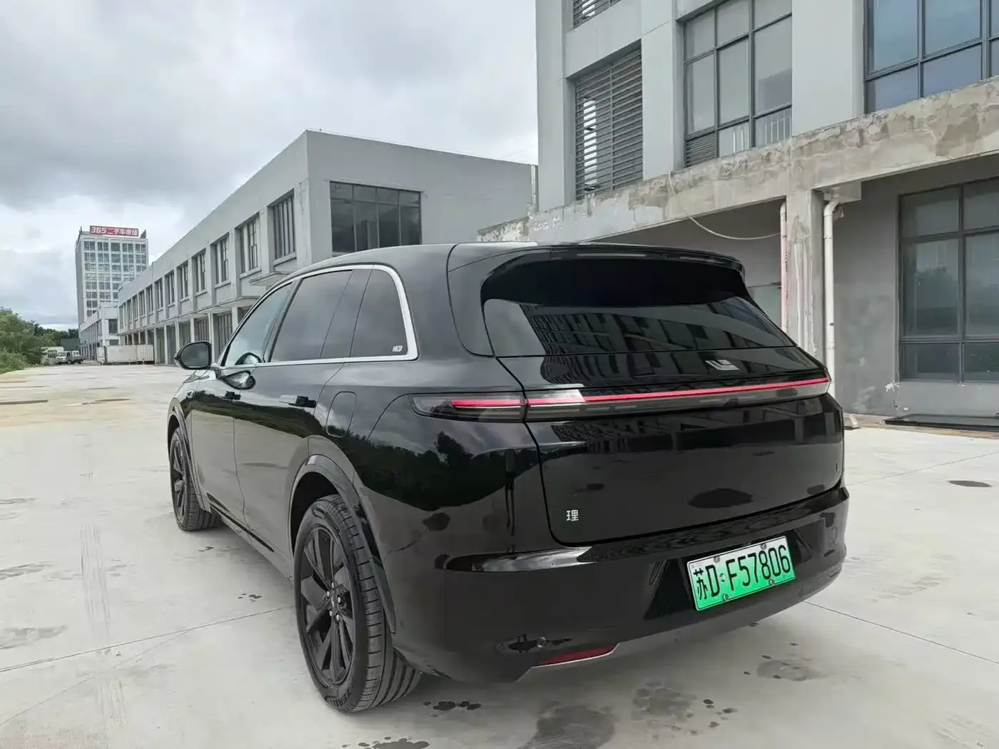 Li Auto Li Auto L7 2023 Pro — Фото автомобиля 9