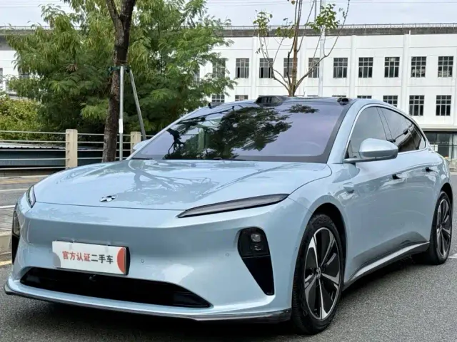 Фотография автомобиля — Nio ET5 Touring