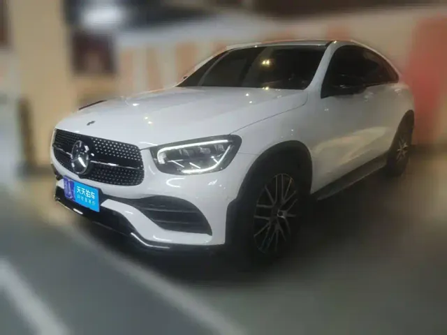 Фотография автомобиля — Mercedes-Benz GLC Coupe