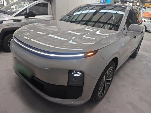 Фотография автомобиля — Li Auto L6