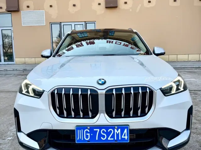 BMW X1 — Фото автомобиля 2