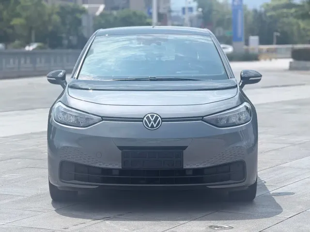 Volkswagen ID.3 — Фото автомобиля 2