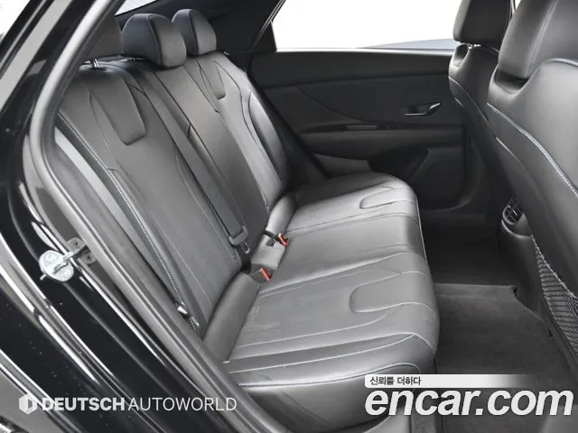 Hyundai Avante CN7 — Фото автомобиля 12