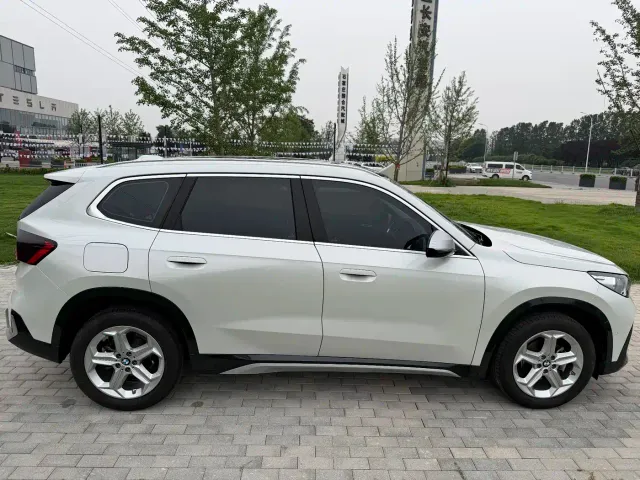 BMW X1 — Фото автомобиля 4