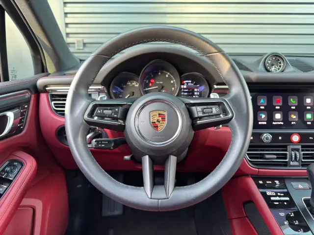 Porsche Macan — Фото автомобиля 11