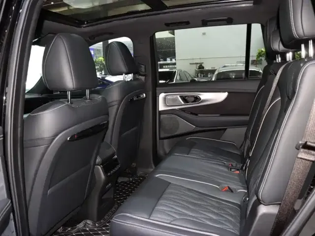 GAC Trumpchi GS8 — Фото автомобиля 20