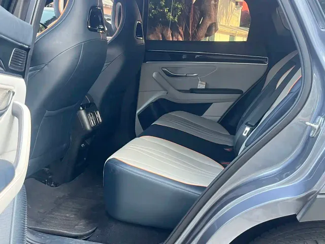 BYD Song PLUS — Фото автомобиля 6