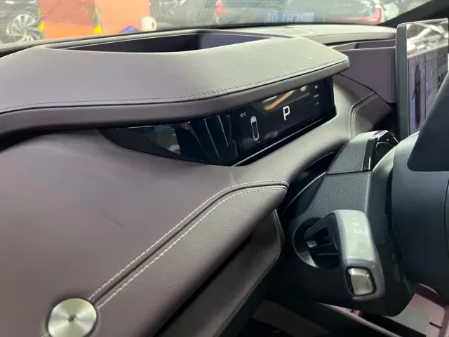 Xiaomi SU7 — Фото автомобиля 5
