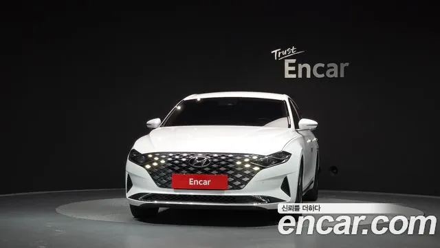 Hyundai Grandeur Grandeur (New) — Фото автомобиля 3