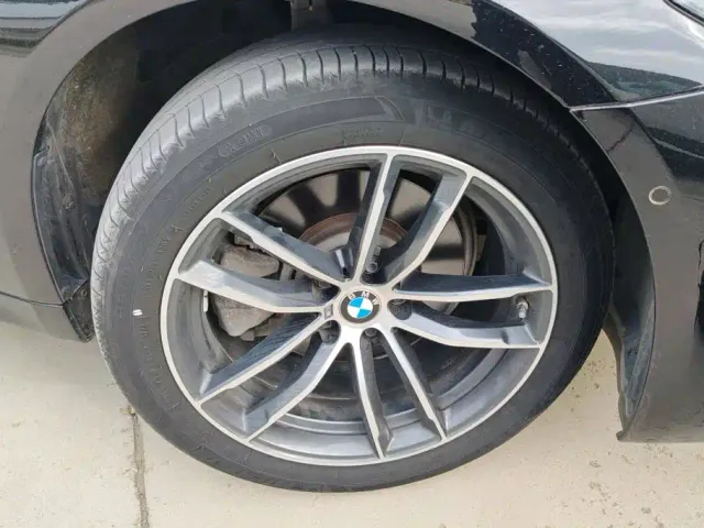 BMW 5 Series — Фото автомобиля 6