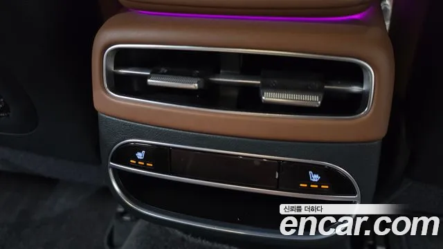 Genesis GV70 — Фото автомобиля 30