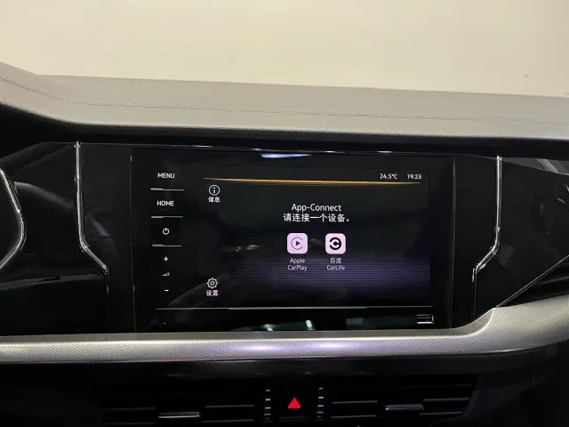 Volkswagen Passat — Фото автомобиля 14