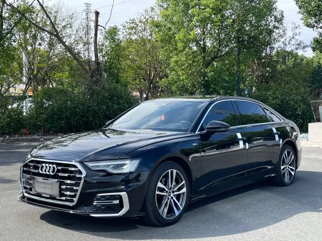 Фотография автомобиля — Audi A6L