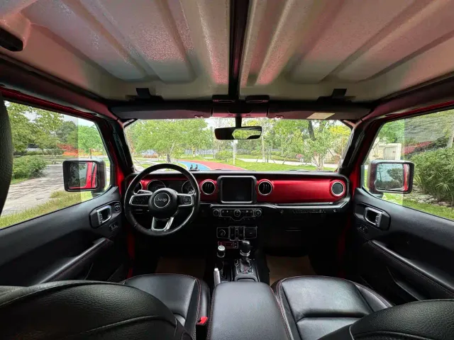 Jeep Wrangler — Фото автомобиля 8