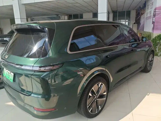 Li Auto L9 — Фото автомобиля 5