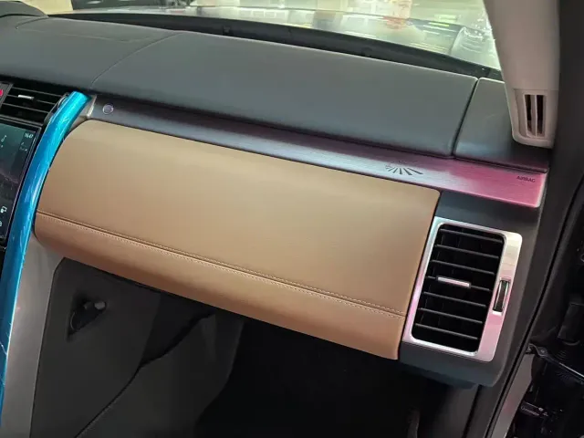 Land Rover Discovery — Фото автомобиля 21