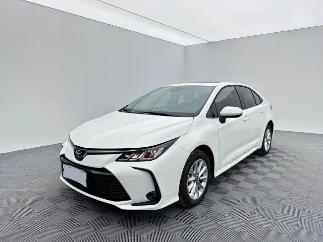 Фотография автомобиля — Toyota Corolla