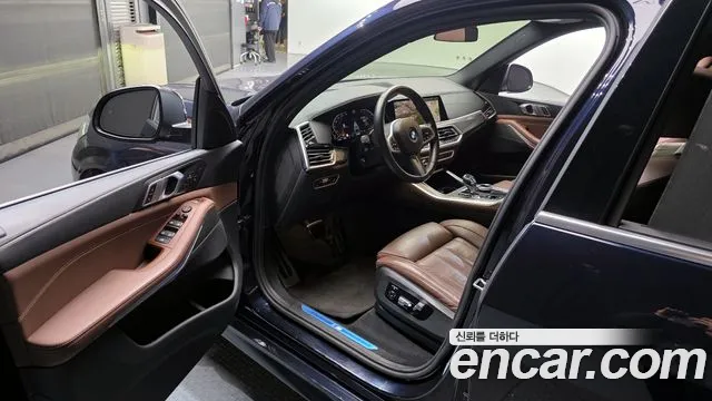 BMW X5 xDrive 40i M Sport — Фото автомобиля 10