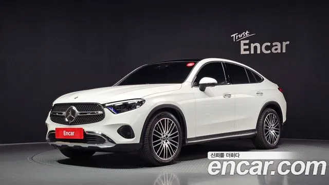 Фотография автомобиля — Mercedes-Benz GLC-Class