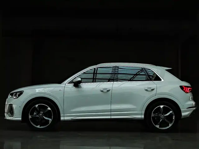 Audi Q3 — Фото автомобиля 4