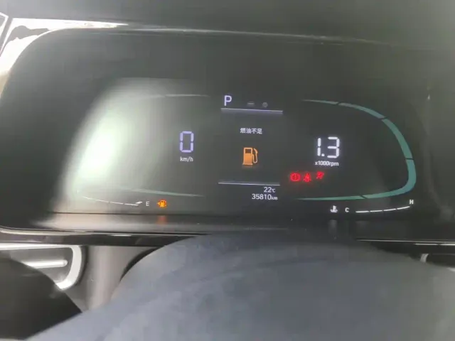 Hyundai Elantra — Фото автомобиля 11