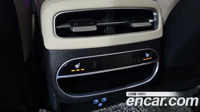 Genesis GV70 — Фото автомобиля 19