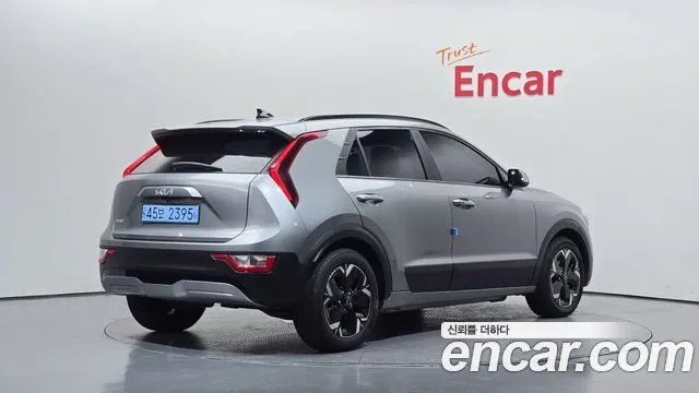 Kia Niro Niro (New) — Фото автомобиля 2