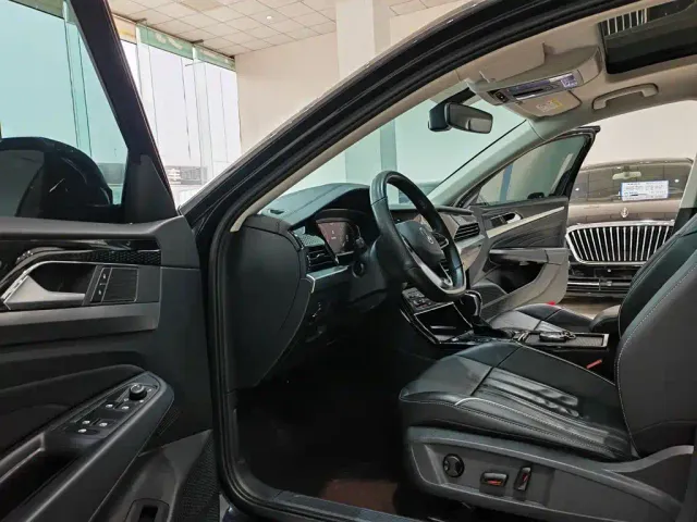 Volkswagen Passat — Фото автомобиля 8