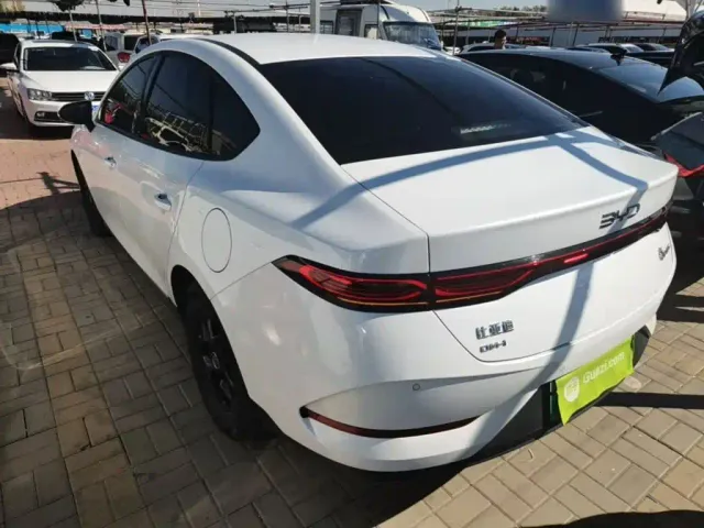 BYD Qin PLUS — Фото автомобиля 4