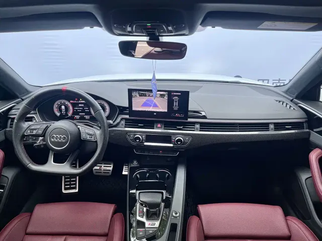 Audi A4L — Фото автомобиля 5