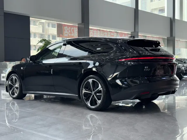 Nio ET5 Touring — Фото автомобиля 11