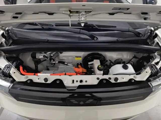 Wuling Hongguang Mini EV — Фото автомобиля 6