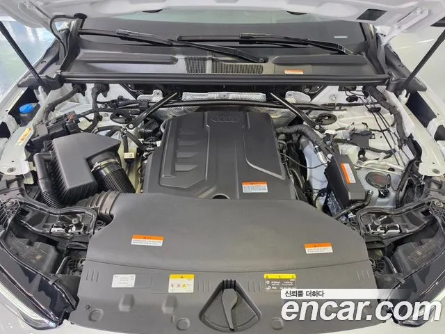 Audi Q5 45 TFSI quattro S Line — Фото автомобиля 6