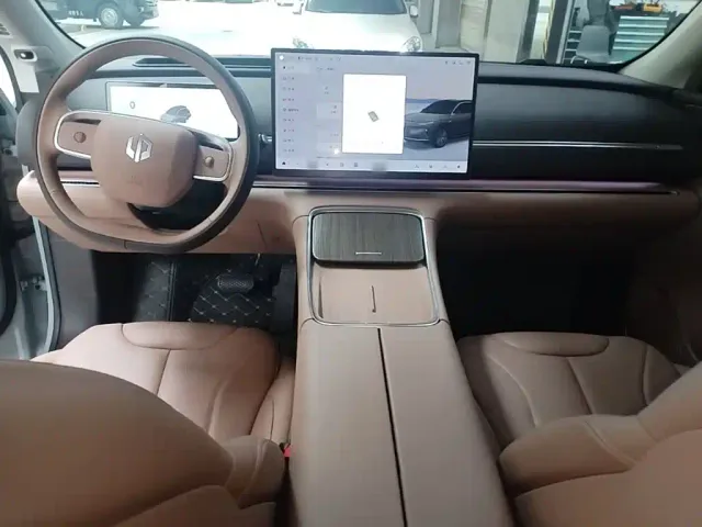 Leapmotor C11 — Фото автомобиля 9