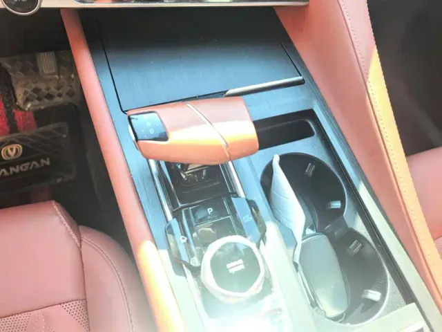 Changan CS75 Plus — Фото автомобиля 16