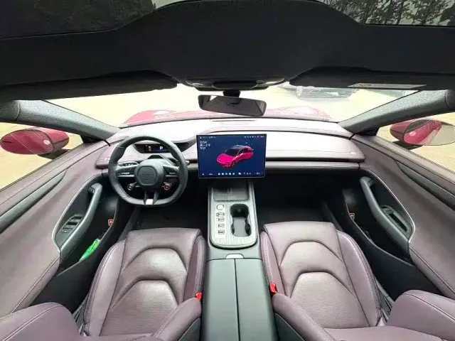 Xiaomi SU7 — Фото автомобиля 7