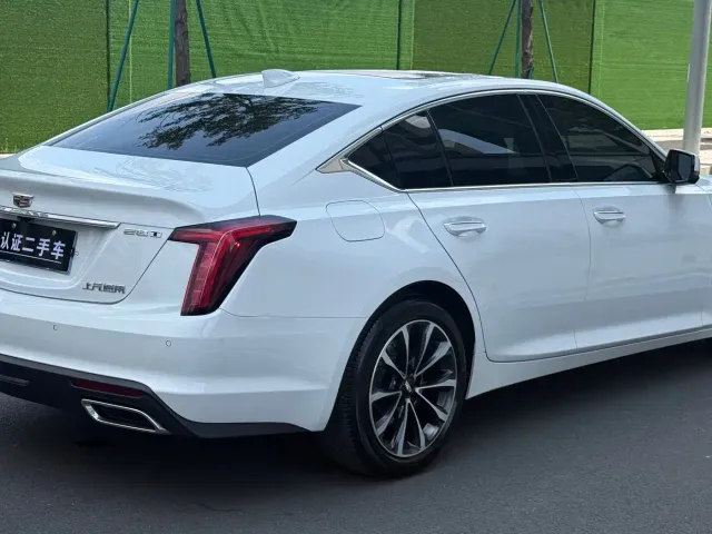 Cadillac CT5 — Фото автомобиля 5