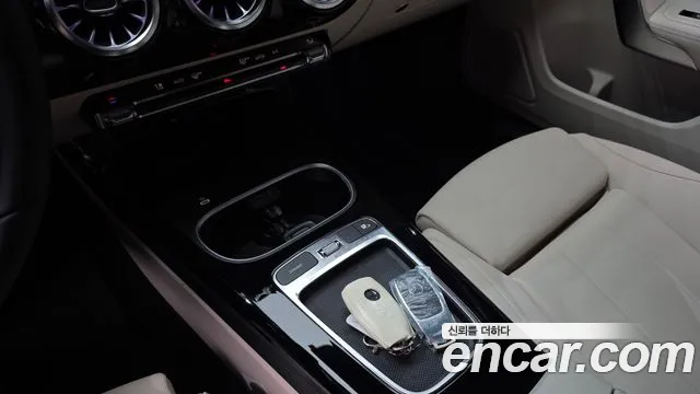 Mercedes-Benz A-Class — Фото автомобиля 5