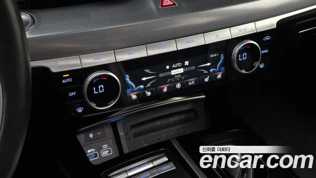 Genesis G80 RG3 — Фото автомобиля 30