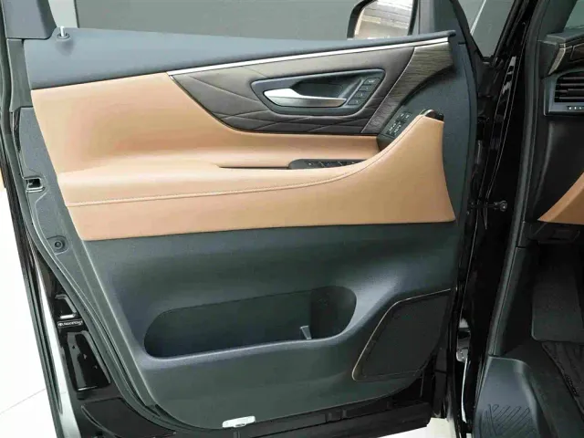 Toyota Alphard — Фото автомобиля 16