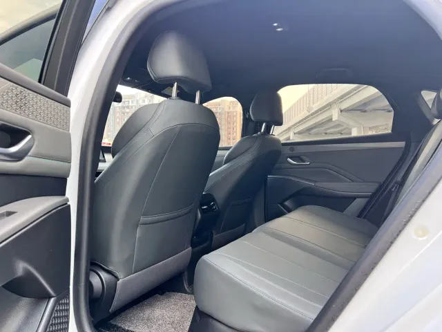 BYD Qin PLUS — Фото автомобиля 9