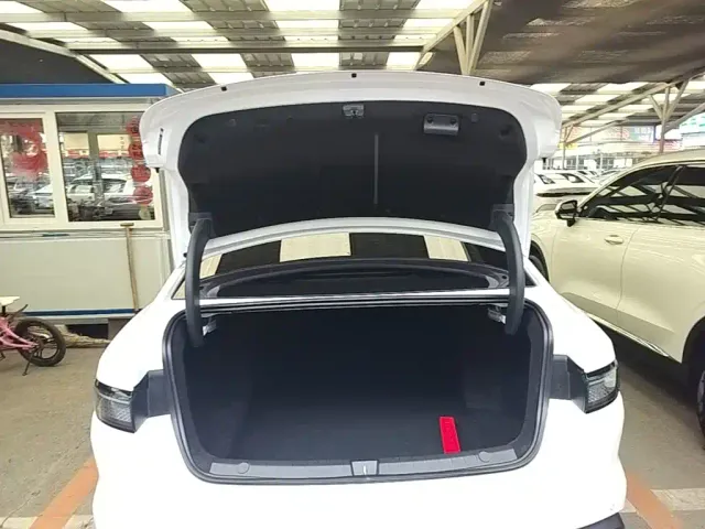 BYD Seal 05 DM-i — Фото автомобиля 18