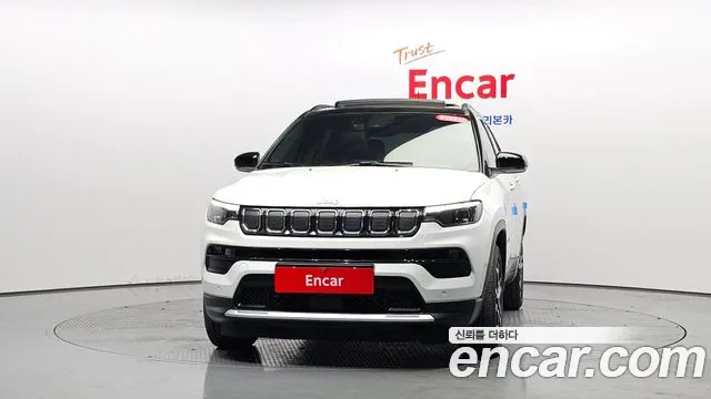 Jeep Compass 2nd Gen — Фото автомобиля 3