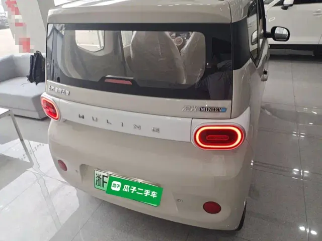 Wuling Hongguang Mini EV — Фото автомобиля 5